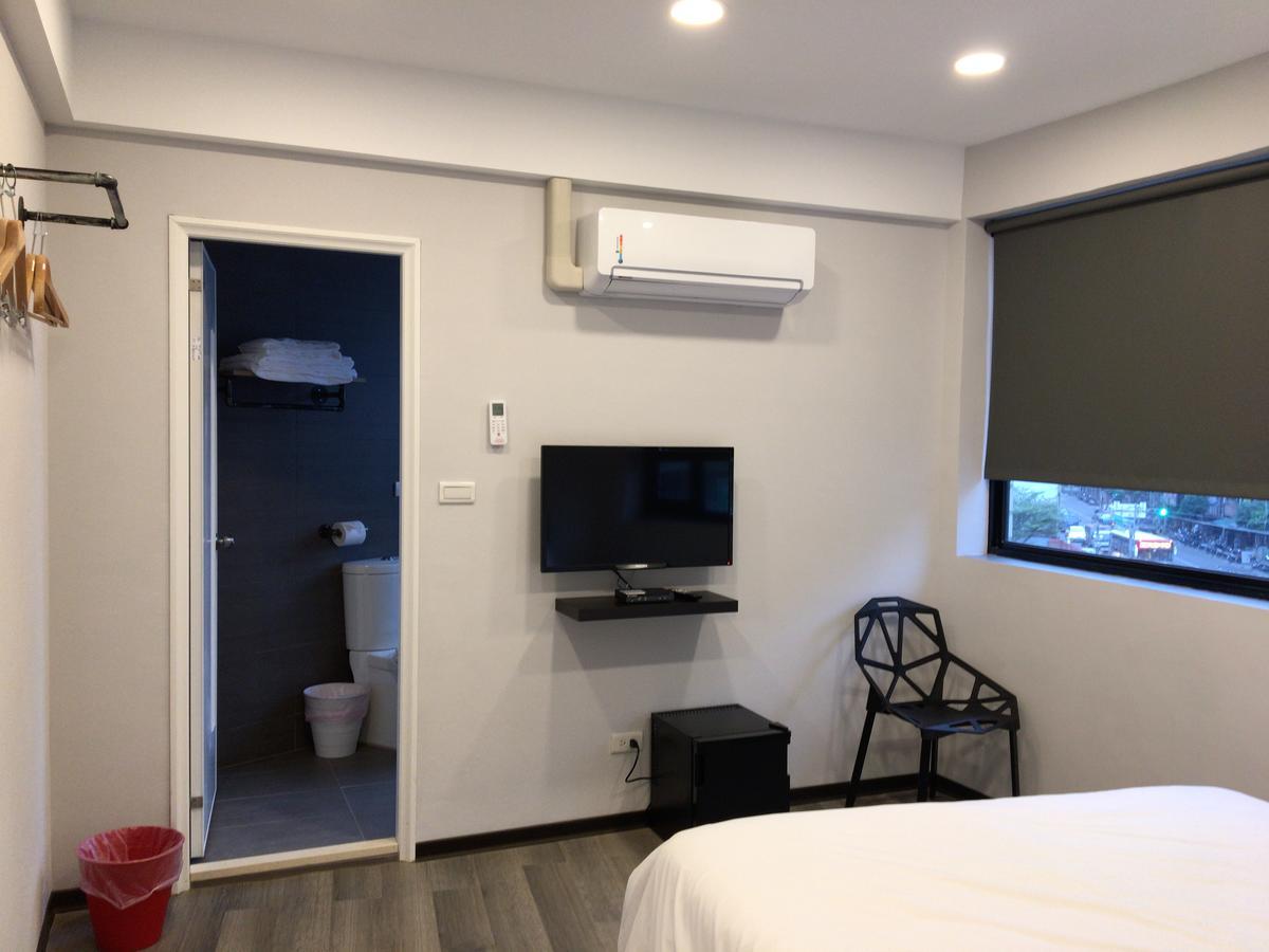 Neutral Inn Zhonghe  Bagian luar foto