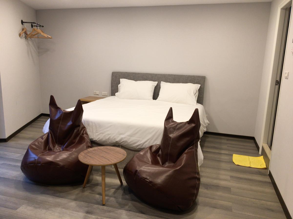 Neutral Inn Zhonghe  Bagian luar foto