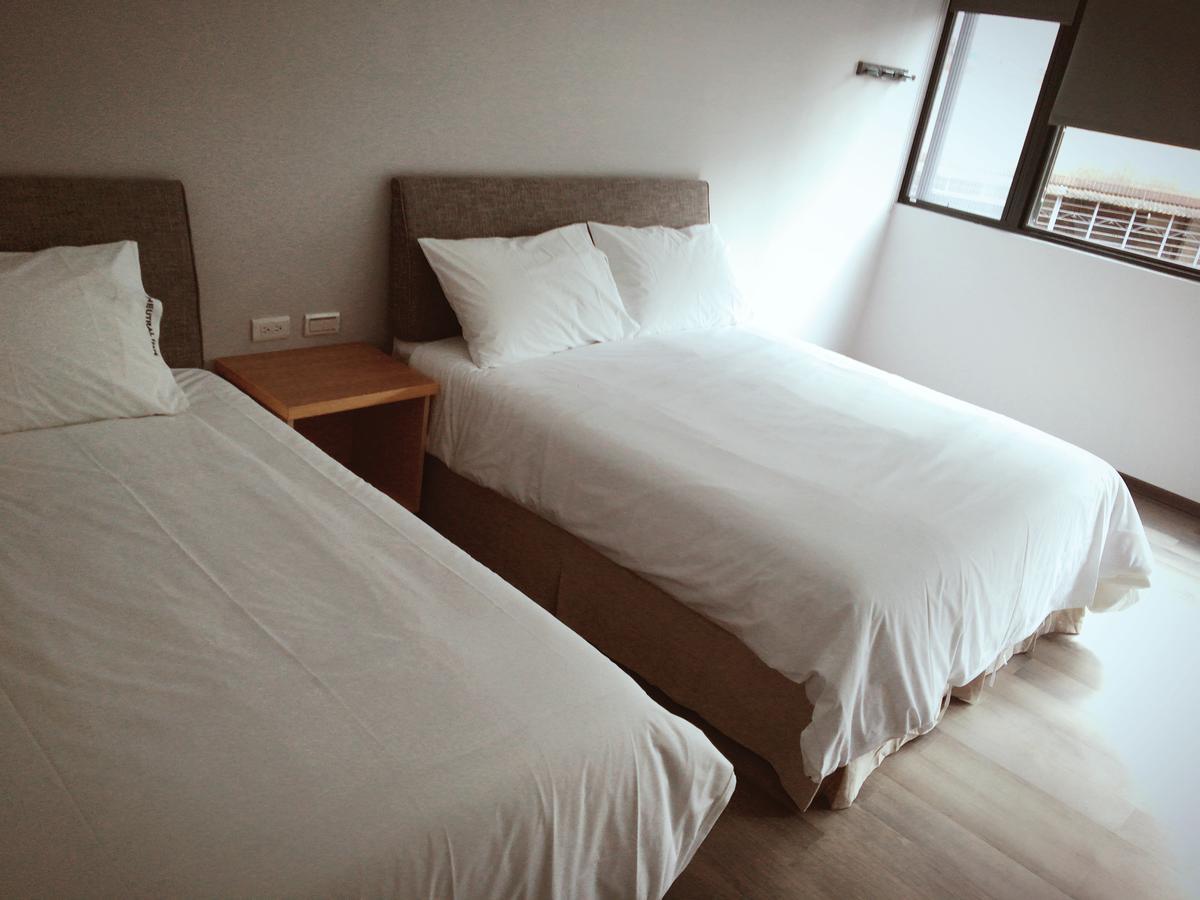 Neutral Inn Zhonghe  Bagian luar foto